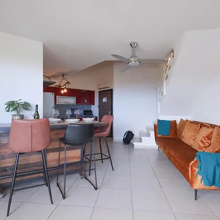 Agilla Apartment *